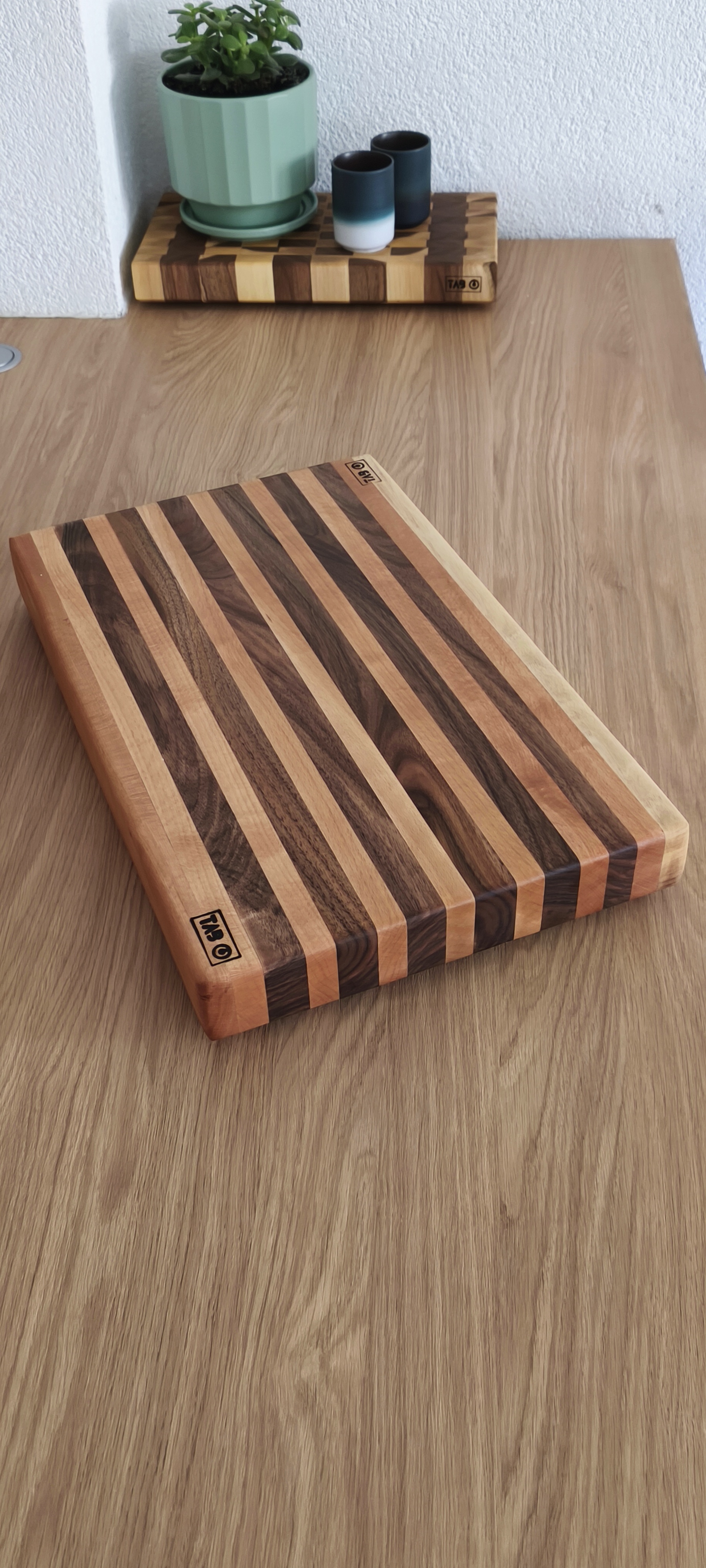 Edge grain orah i bukva